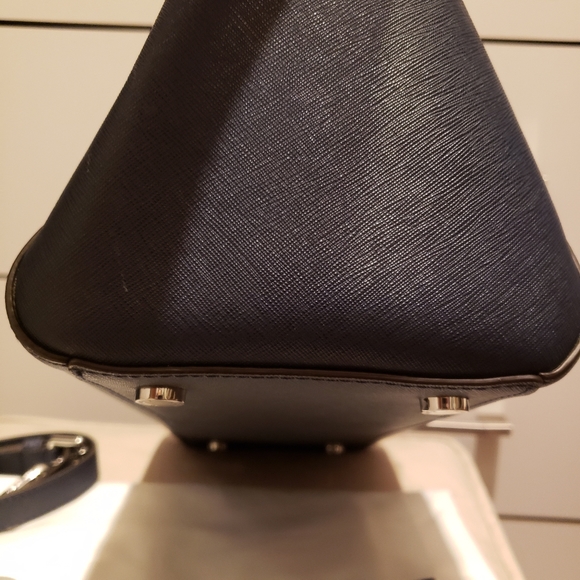 Brand New Michael Kors Bag - Picture 11 of 16